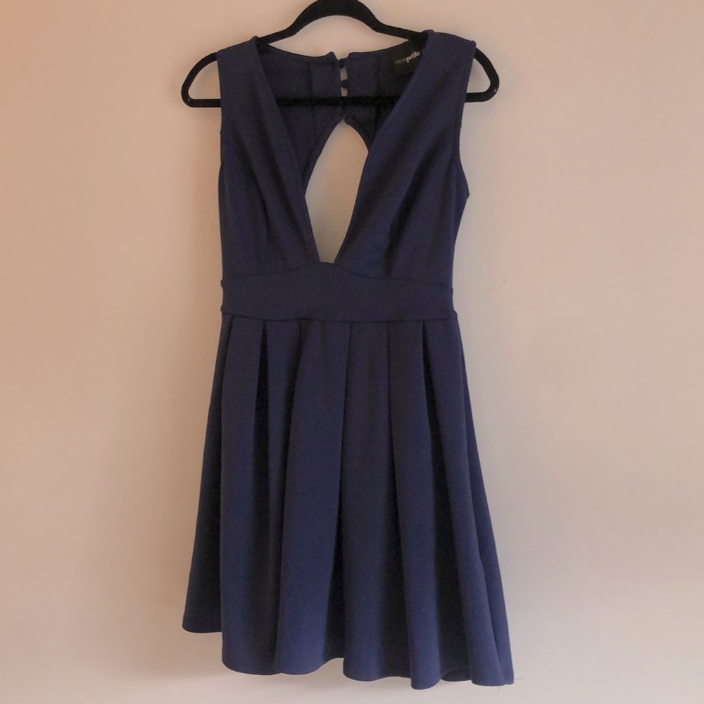 ASOSPetite Mini. Size 6.